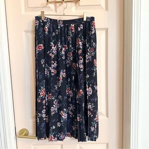 Purple blue floral Leslie fay skirt